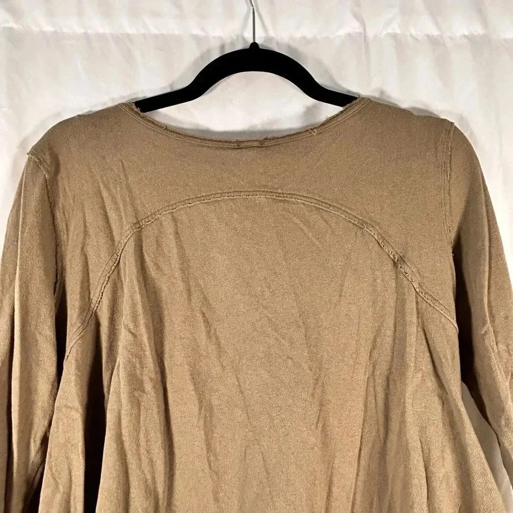 We the Free Blouse Women's Small Green Round Neck Partial Wrap 3/4 Sleeve - Picture 10 of 11